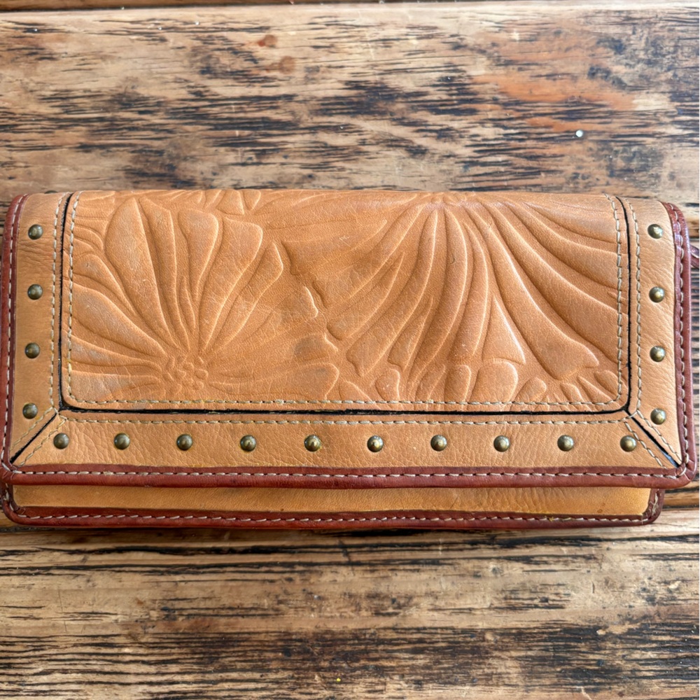 Fossil Tan and Brown Floral Tooled Leather Wallet